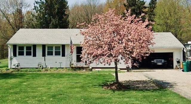 Photo of 379 Wilson Mills Rd, Chardon, OH 44024
