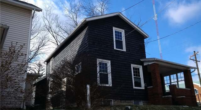 Photo of 671 Cliff St NW, Massillon, OH 44647