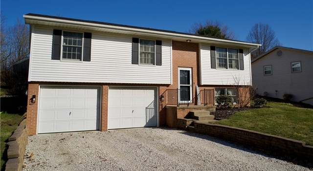 Photo of 5851 Drenta Cir SW, Navarre, OH 44662