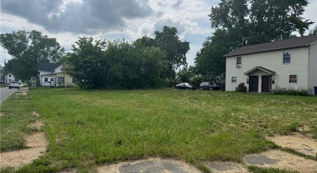 Photo of 165 S 3rd St, Newark, OH 43055