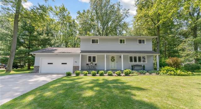 Photo of 146 Laurie Ln, Northfield, OH 44067