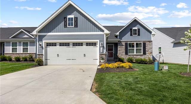 Photo of 160 Eagle Cir, Amherst, OH 44001