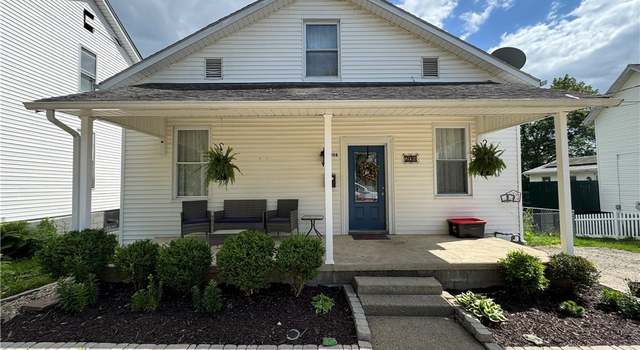 Photo of 208 Walton Ave, Barnesville, OH 43713