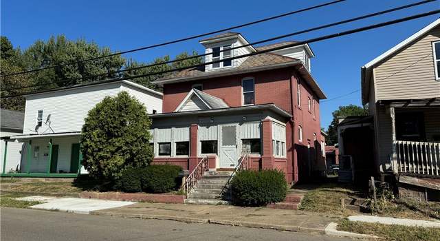 Photo of 535 E 1st St, Uhrichsville, OH 44683
