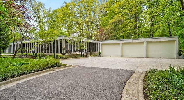 Photo of 3210 N Dover Rd, Stow, OH 44224