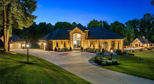 Photo of 587 Messina Dr, Wadsworth, OH 44281