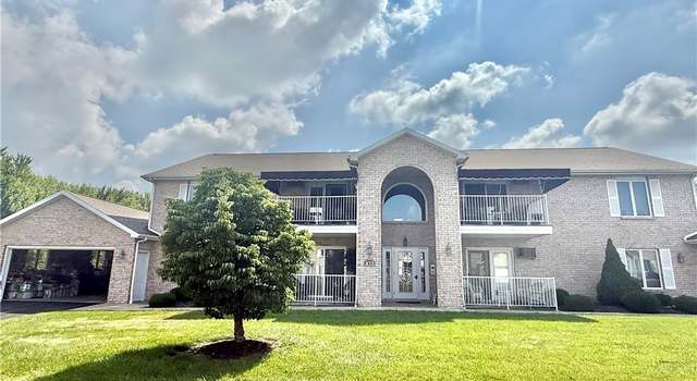 Photo of 873 Auburn Hills Dr #3, Youngstown, OH 44512