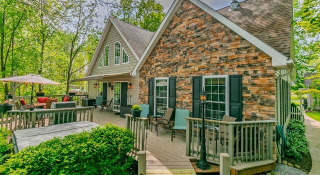 Photo of 1055 Lode Star Dr, Roaming Shores, OH 44085