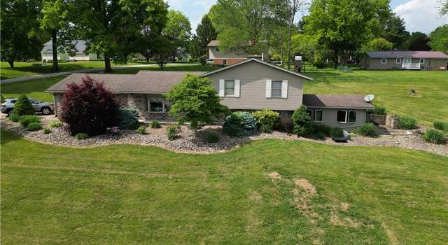 Photo of 61426 Stillmeadow Ln, New Concord, OH 43762