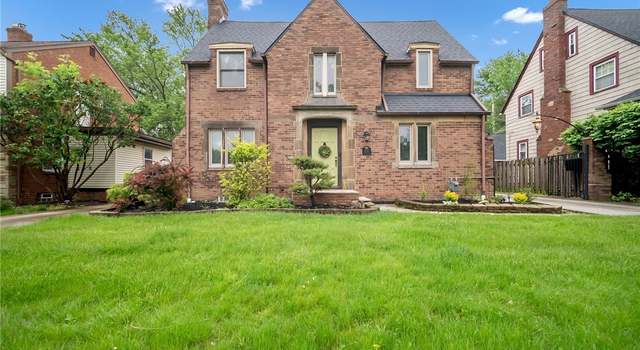 Photo of 5853 Wickfield Dr, Parma Heights, OH 44130