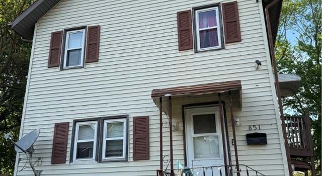 Photo of 851 Forrest Dr, Akron, OH 44306