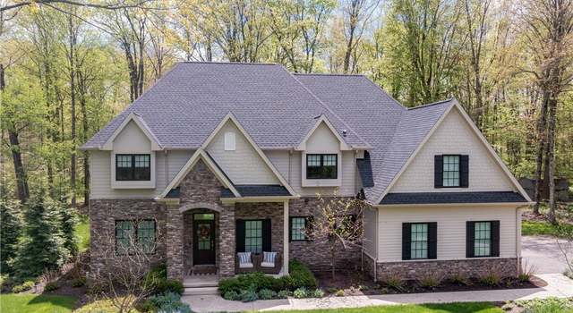 Photo of 31370 Hiram Trl, Moreland Hills, OH 44022