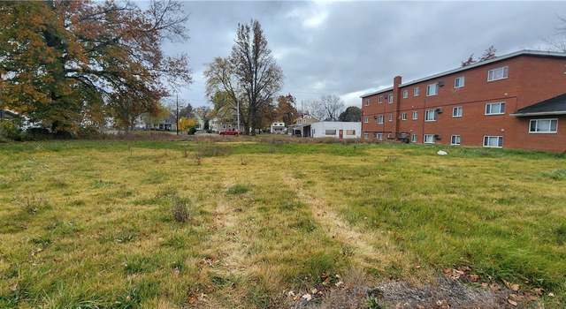 Photo of 230 4th St, Elyria, OH 44035