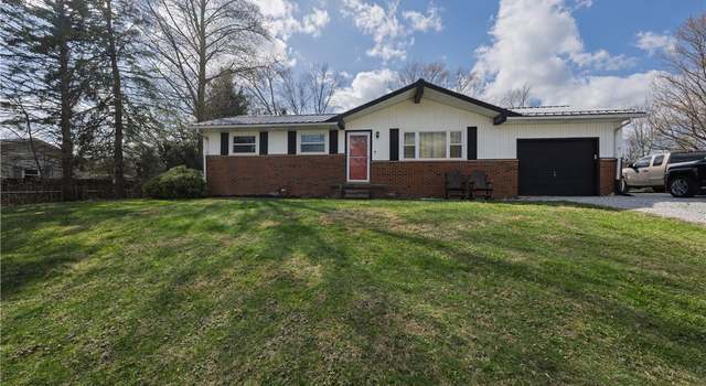 Photo of 3399 Stillmeadow Ave SW, Canton, OH 44706
