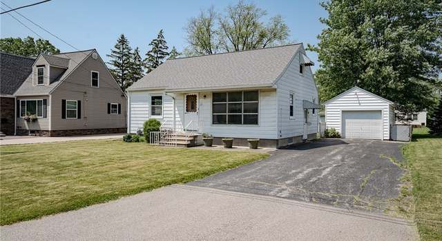 Photo of 171 Sipple Ave, Amherst, OH 44001