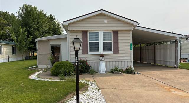 Photo of 47 E Bass Cir, Marblehead, OH 43440