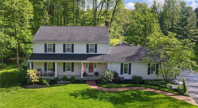 Photo of 128 Countryside Dr, Chagrin Falls, OH 44022