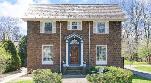 Photo of 2722 Scarborough Rd, Cleveland Heights, OH 44106