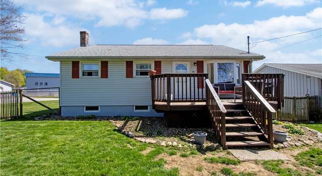 Photo of 43 Varnes Dr, Apple Creek, OH 44606
