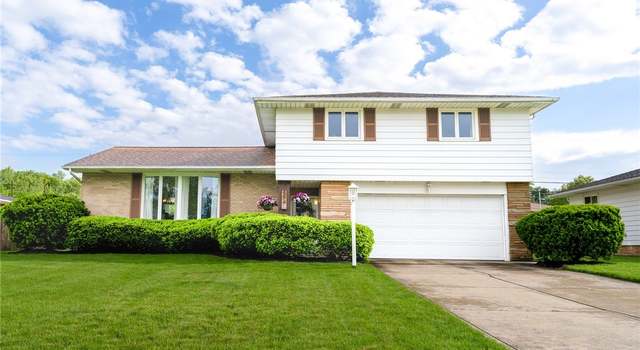 Photo of 594 Longridge Dr, Seven Hills, OH 44131