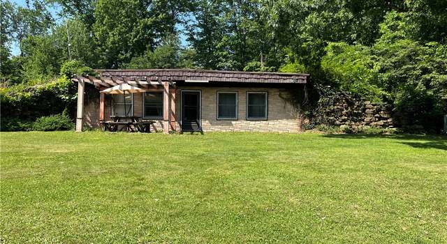 Photo of 382 Bluestone Dr, Weirton, WV 26062