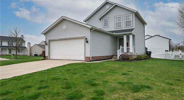 Photo of 2119 Stonehenge Cir, Akron, OH 44319