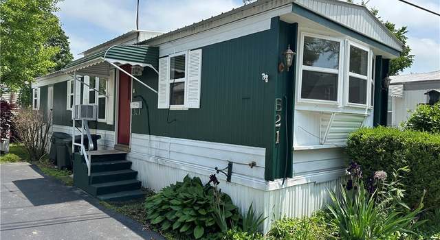 Photo of 9151 Mentor Ave Unit E21, Mentor, OH 44060