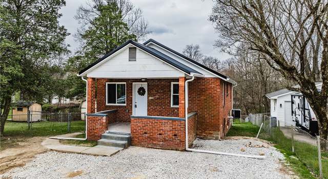 Photo of 1106 Core Rd, Parkersburg, WV 26104