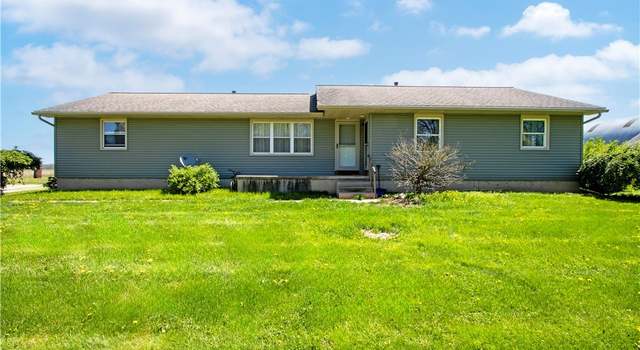 Photo of 13343/13345 Cleveland Rd, Creston, OH 44217