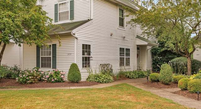 Photo of 375 Vista Cir Unit 23C, North Olmsted, OH 44070