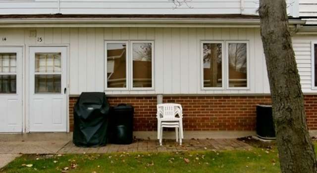 Photo of 25400 Country Club Blvd #15, North Olmsted, OH 44070