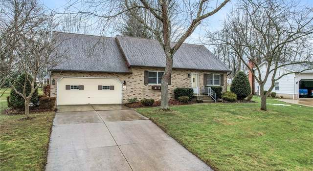 Photo of 2211 Tanglewood Dr, Salem, OH 44460