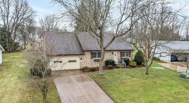 Photo of 2211 Tanglewood Dr, Salem, OH 44460