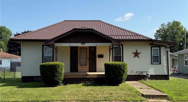 Photo of 204 E 4th St, West Lafayette, OH 43845