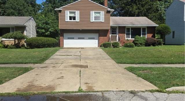 Photo of 565 Quilliams Rd, Cleveland, OH 44121