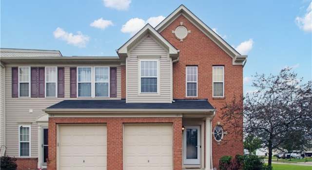 Photo of 101 Yellowstone Ct, Berea, OH 44017