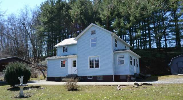 Photo of 1449 Dummermuth Rd NW, Dover, OH 44622