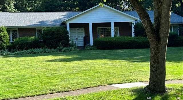 Photo of 2915 Elmbrook Dr, Silver Lake, OH 44224