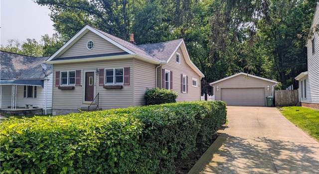 Photo of 36296 S Riverview Dr, Eastlake, OH 44095