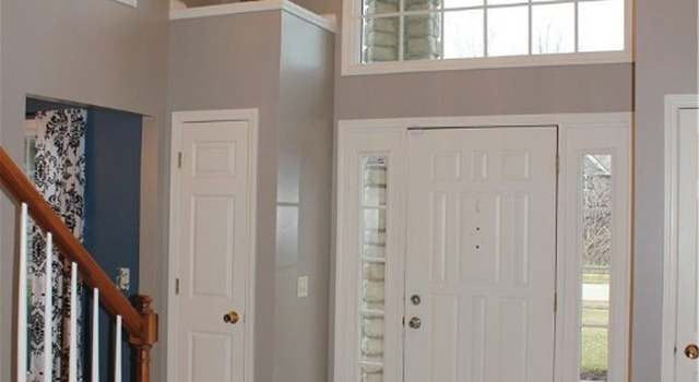 Photo of 33016 Canterbury Rd, Avon Lake, OH 44012