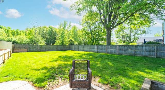 Photo of 33 N Hillside Rd, Canfield, OH 44406