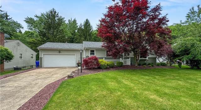 Photo of 46 Orchard Dr, Poland, OH 44514