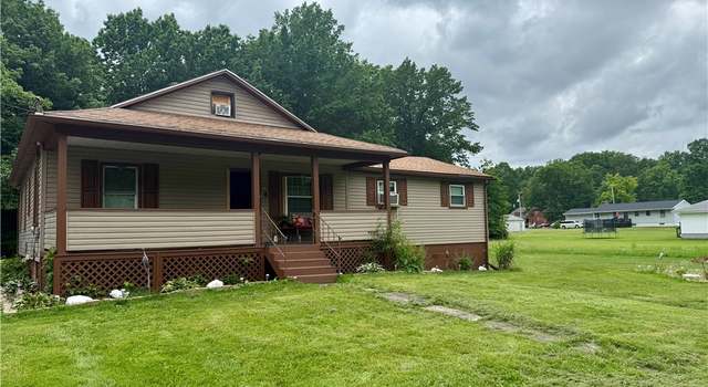 Photo of 2337 Bott St, Youngstown, OH 44505