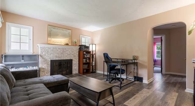 Photo of 547 Kruger Ave, New Franklin, OH 44319