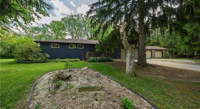 Photo of 3610 Donegal Dr NE, Canton, OH 44721