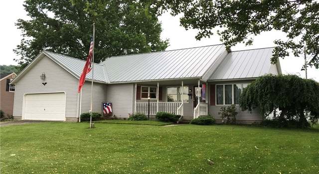 Photo of 126 Tomahawk Dr, Gnadenhutten, OH 44629