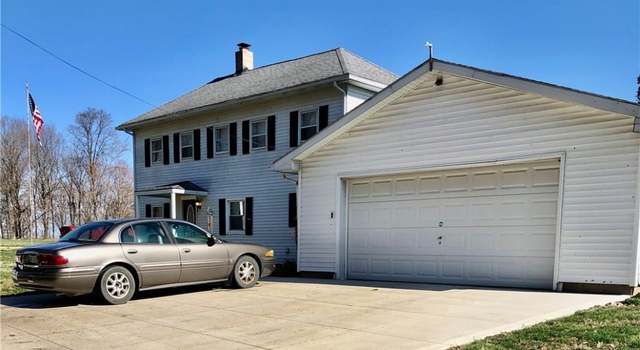 Photo of 3680 Flint Ridge Rd, Hopewell, OH 43746