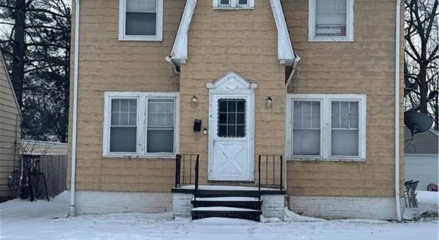 Photo of 5141 Camden Rd, Maple Heights, OH 44137