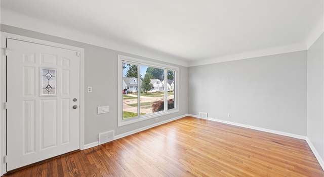 Photo of 5603 Allanwood Dr, Parma, OH 44129