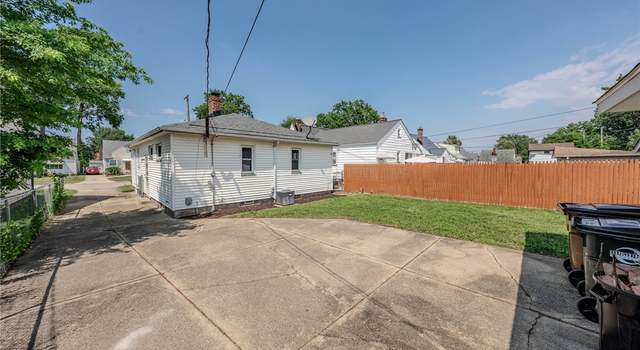 Photo of 5603 Allanwood Dr, Parma, OH 44129